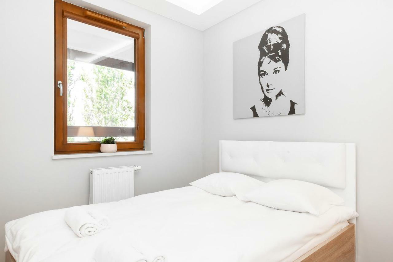 Apartments Warsaw Grzybowska By Renters ภายนอก รูปภาพ