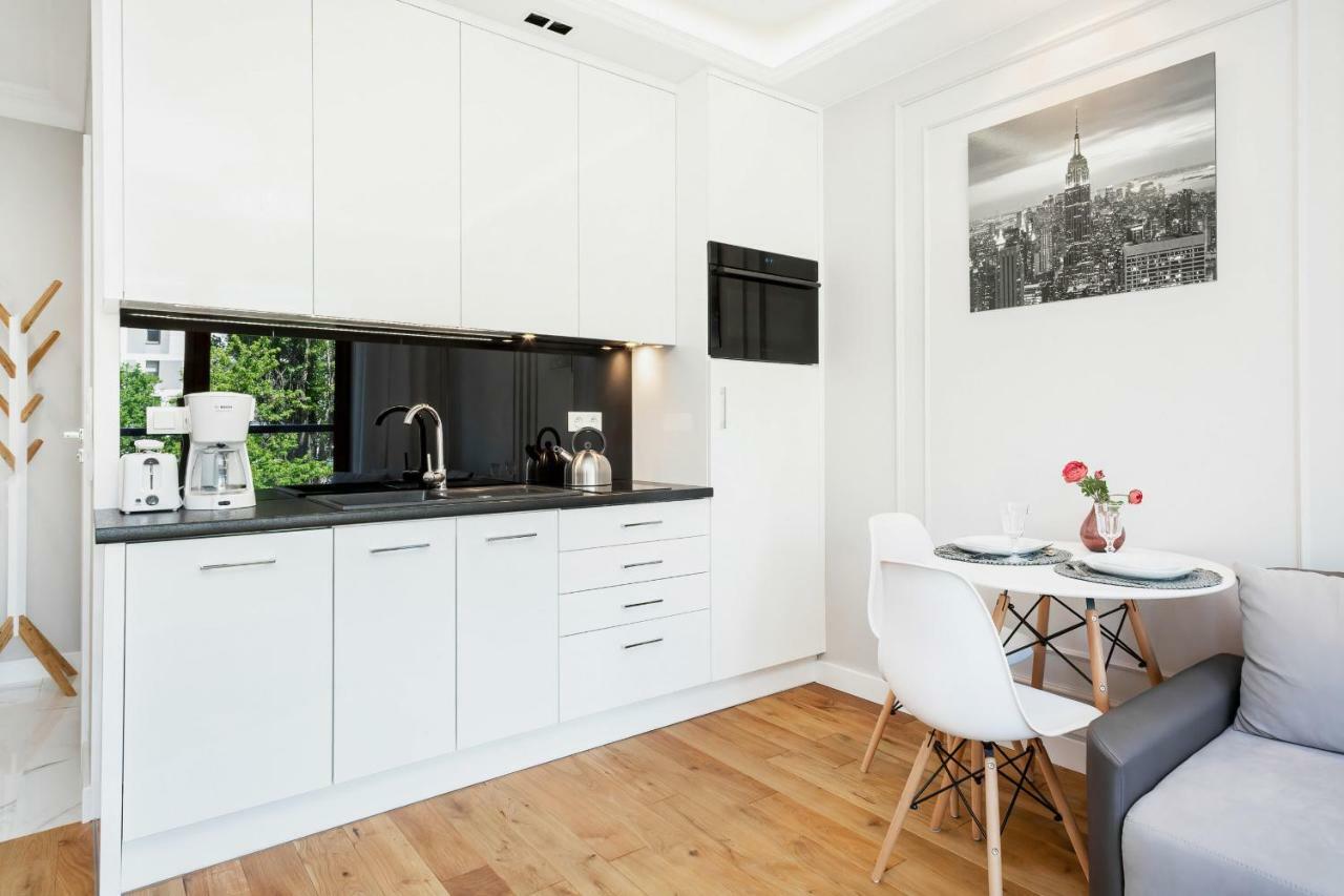 Apartments Warsaw Grzybowska By Renters ภายนอก รูปภาพ